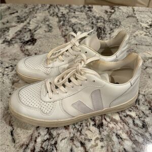 Women’s Veja Sneakers
